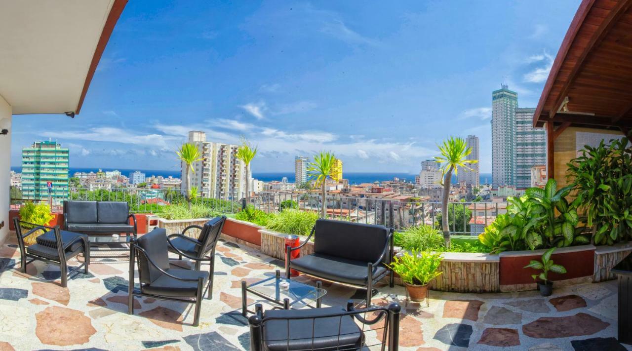 Penthouse Vedado Hotel Havana Exterior photo